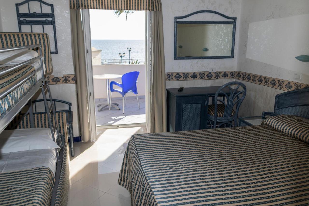 Baia delle Sirene Club Resort Ischia Esterno foto